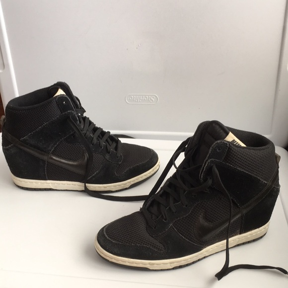 Nike suede knitted wedge booties sneakers - Picture 1 of 8